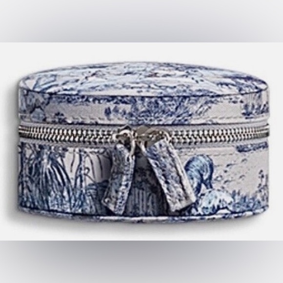 DIOR Travel Jewelry Case in Around The World Print - Picture 6 of 12